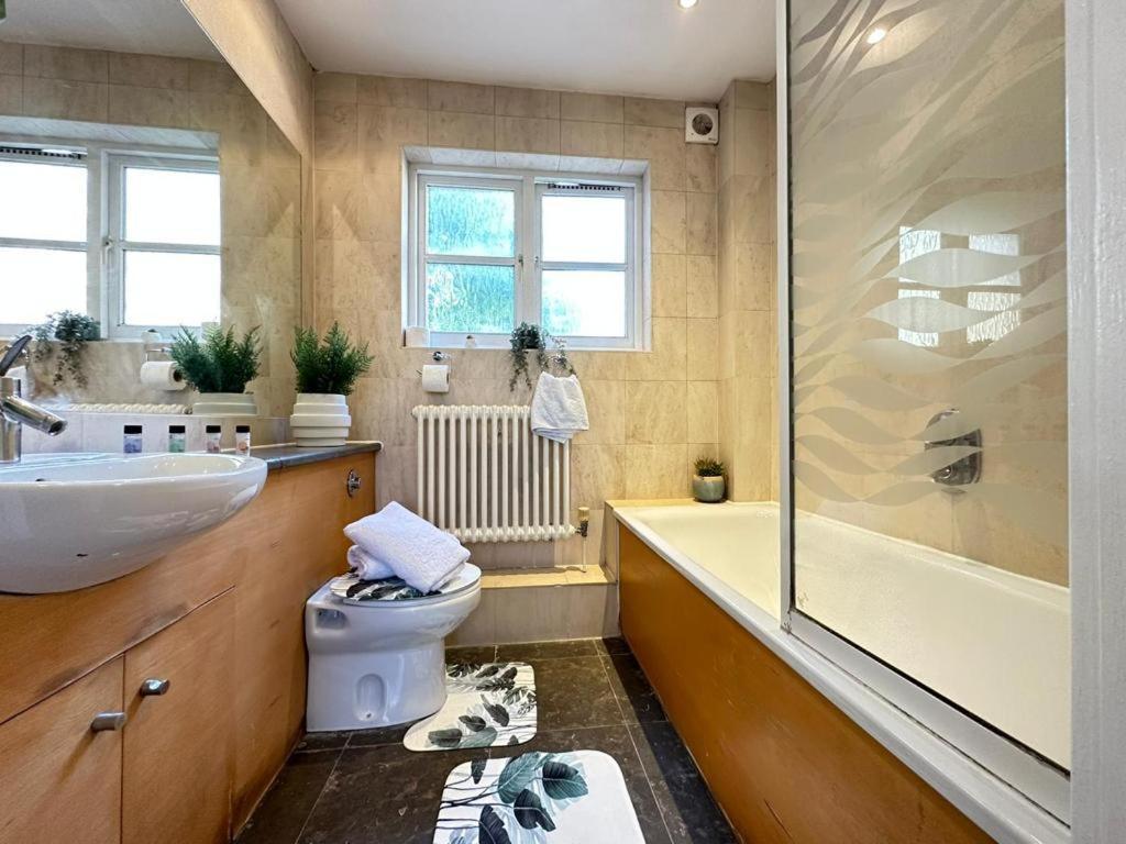 Goldhurst 3 Bedroom Flat Apartament *